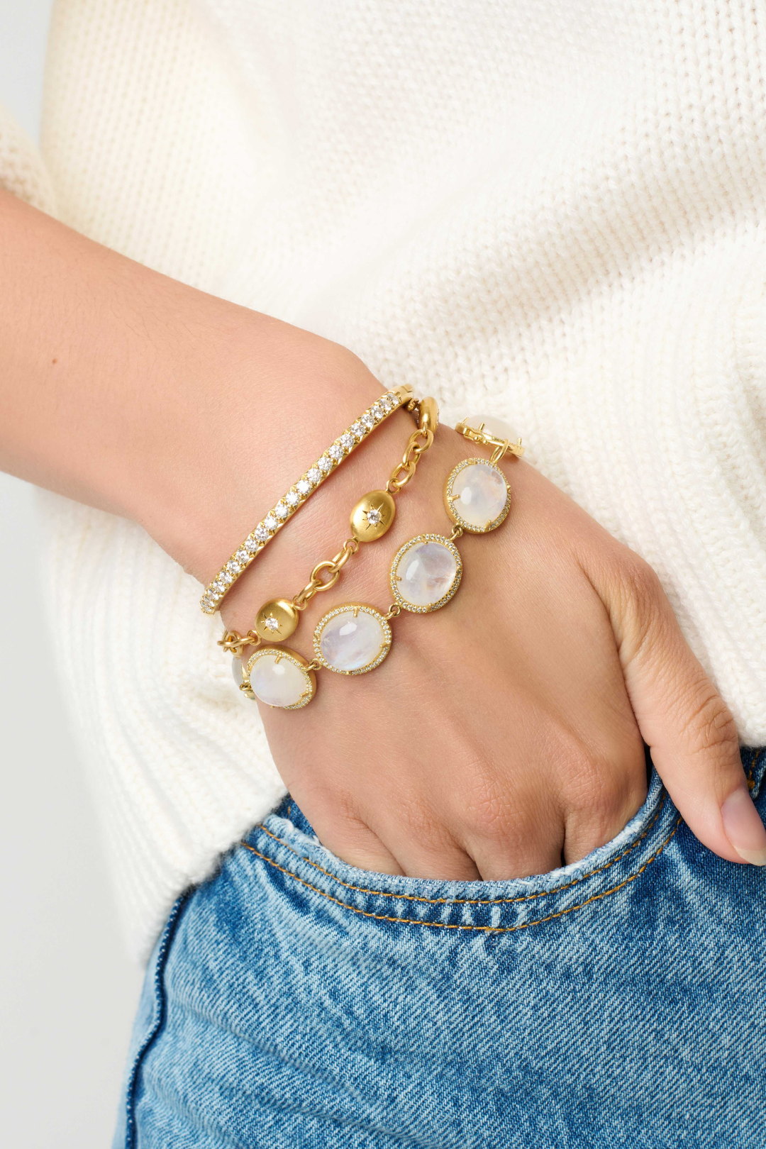 Irene Neuwirth Pave Halo Medium 'Classic' Moonstone Bracelet