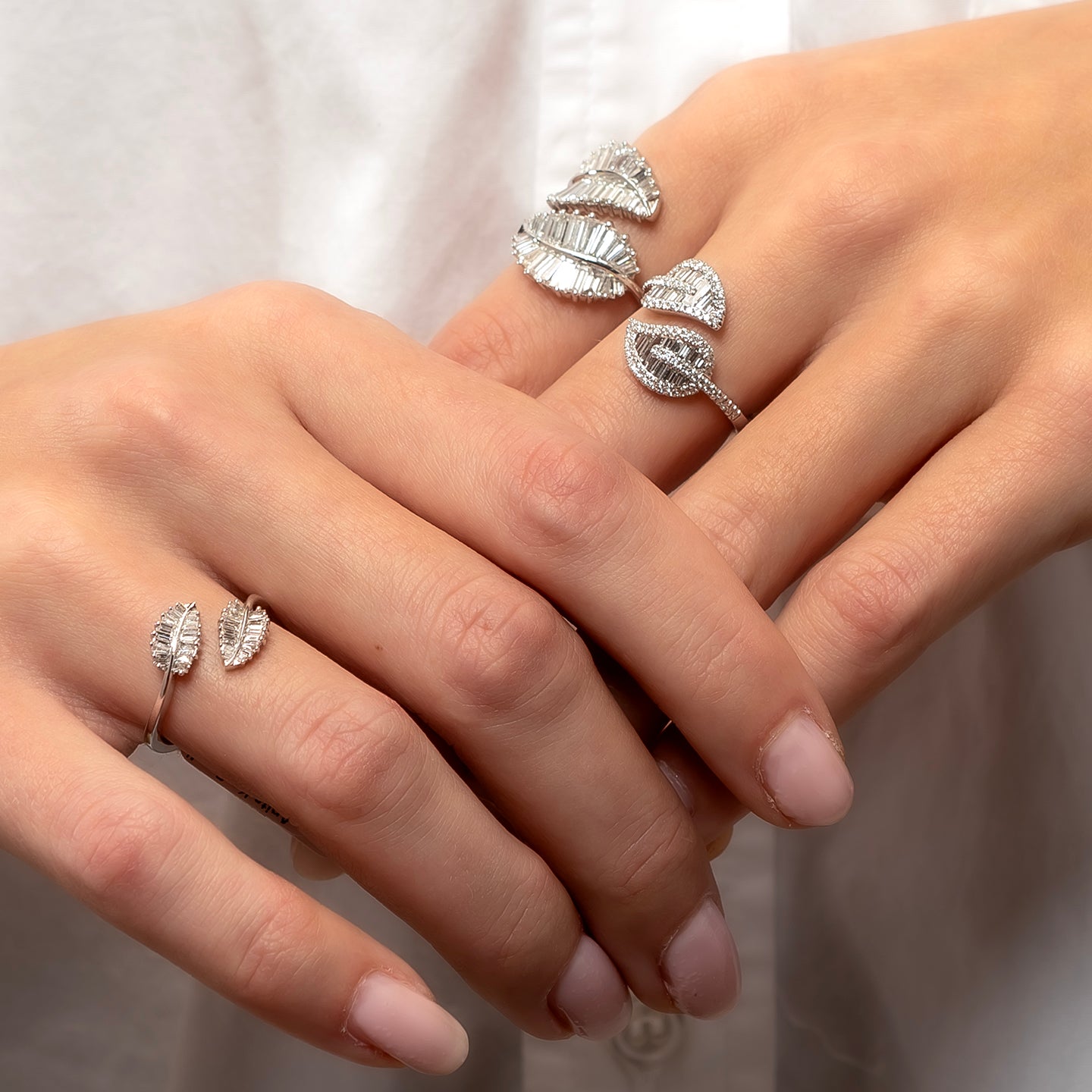 Anita Ko Small Palm Leaf Ring