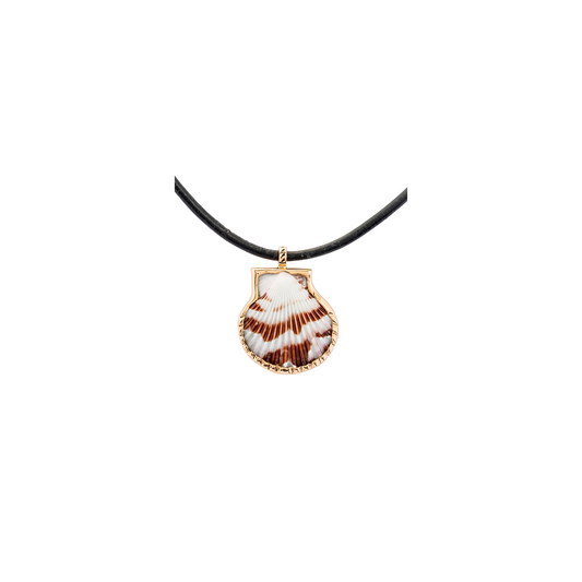 Dezso Natural Clam Shell Charm