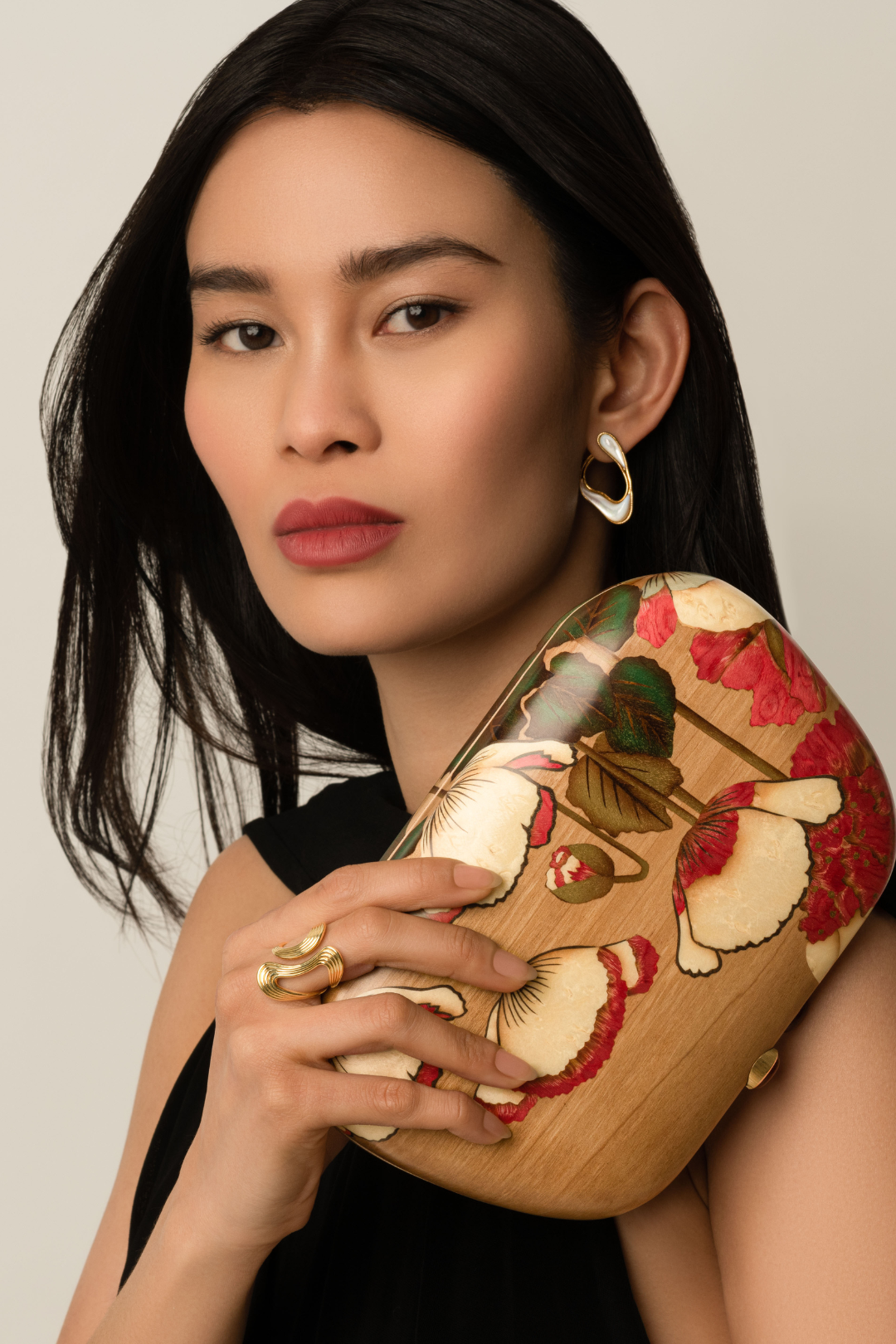 Fernando Jorge 'Stream' Loop Earrings with Mother of Pearl