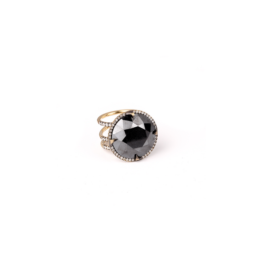 Sylva & Cie Hematite Triple Shank Ring