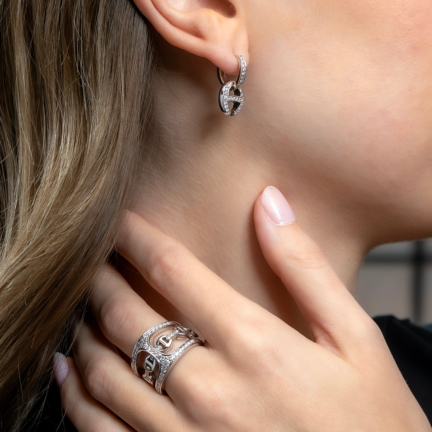 Hoorsenbuhs White Gold Dame Phantom Clique Ring with White Diamonds