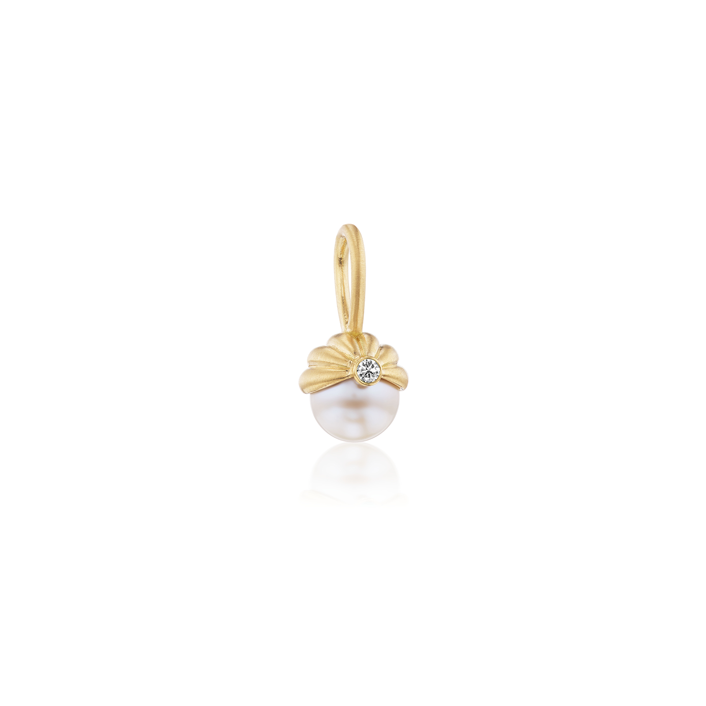 Beck Jewels Scallop Pendant with Pearl and Diamond