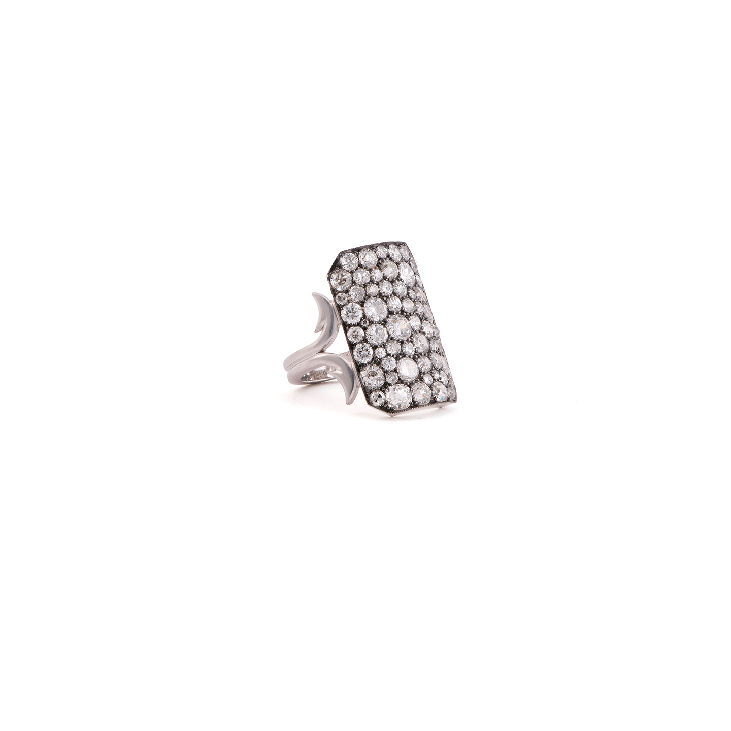 Sylva & Cie Old Euro Ten Table Ring